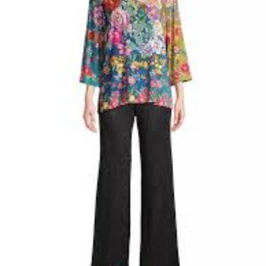 NWT Johnny Was Neutra Floral Henley TEE Shirt - large